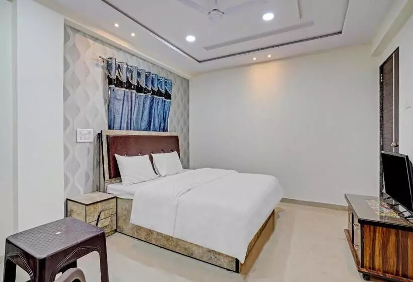 Hotelli Oyo Blossom Valley