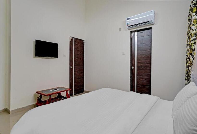 Hotelli Oyo Blossom Valley