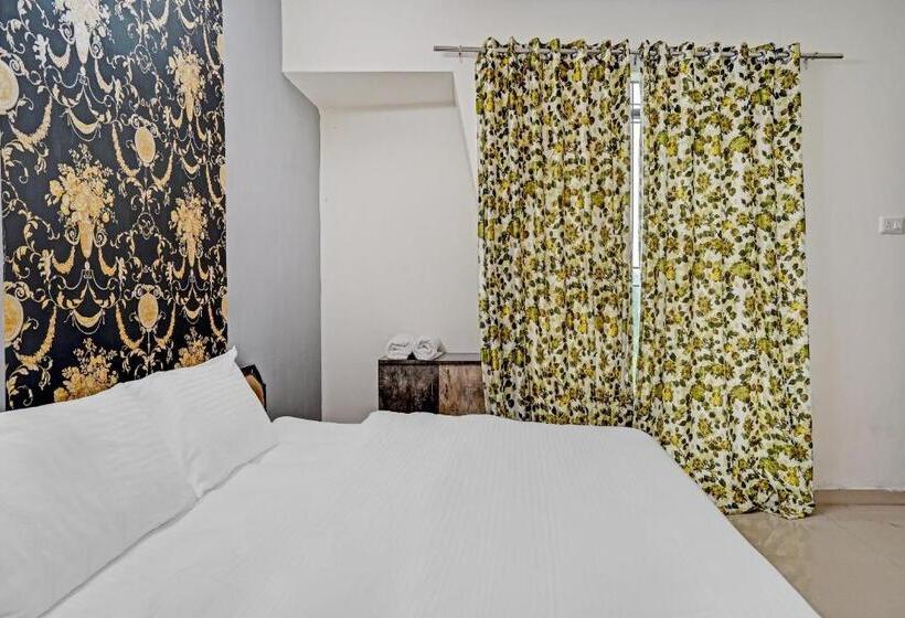 Hotelli Oyo Blossom Valley