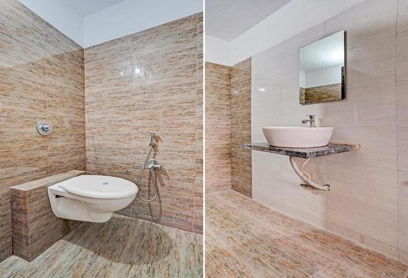 Hotelli Oyo Blossom Valley