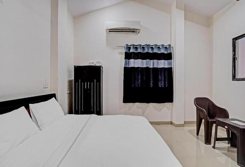 Hotelli Oyo Blossom Valley