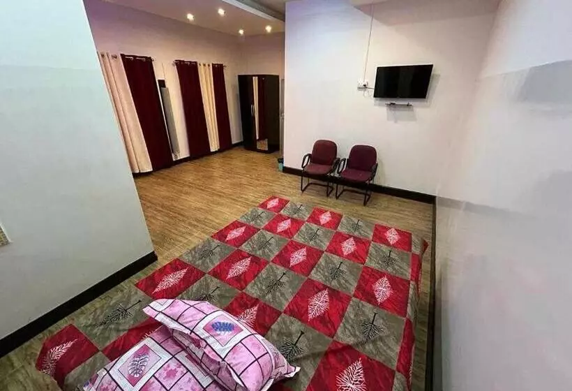 ホテル Oyo Ganapati Bhawan Homestay