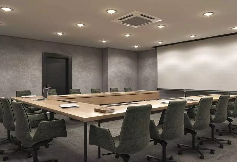 Hotelli Park Inn By Radisson Yalova City Center