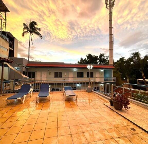 فندق Terraza Inn