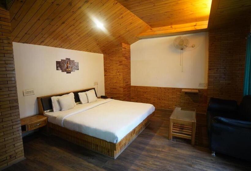 Отель The Yerpa