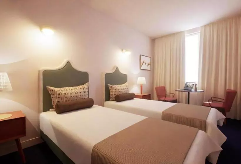 Hotelli Westlight Lisboa Madalena