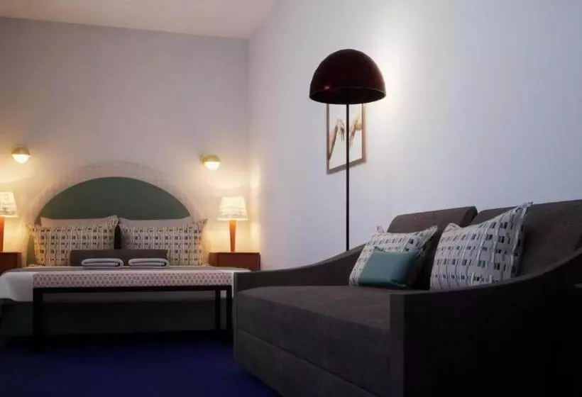 Hotelli Westlight Lisboa Madalena