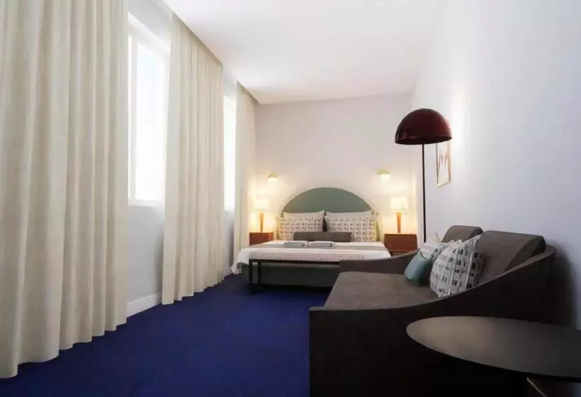 Hotelli Westlight Lisboa Madalena