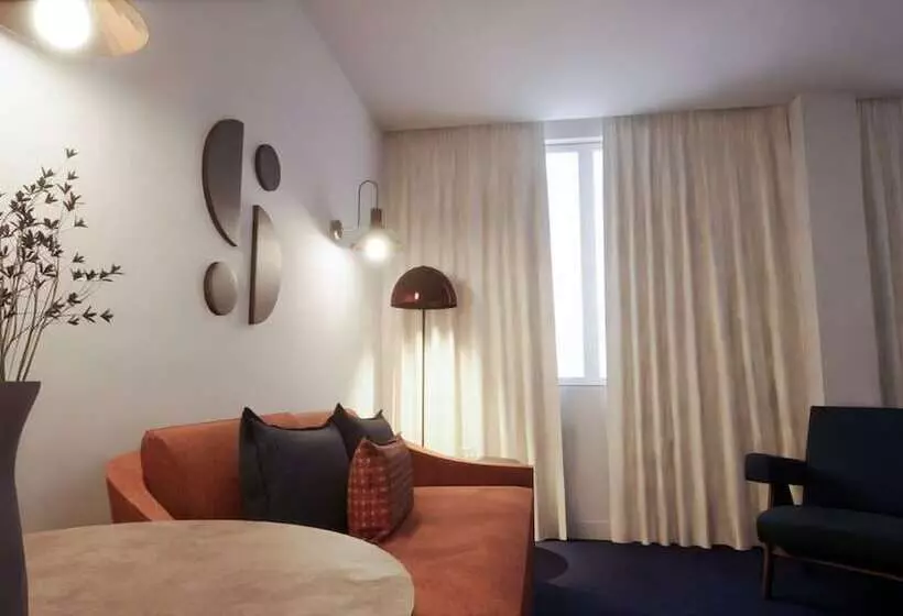 Hotelli Westlight Lisboa Madalena