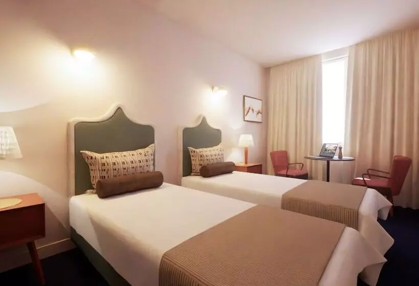 Hotelli Westlight Lisboa Madalena