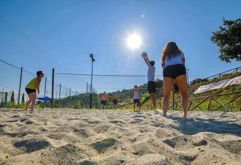 Isa Apartments 4 Beds, Ground Floor With Private Outdoor Area, In Residence With Swimming Pool