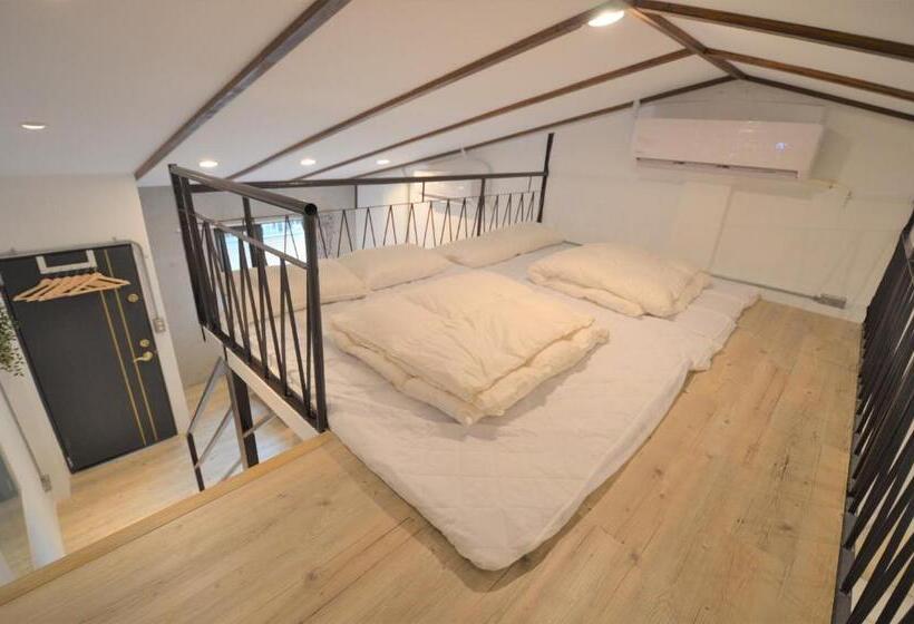 پانسیون 逢甲六六