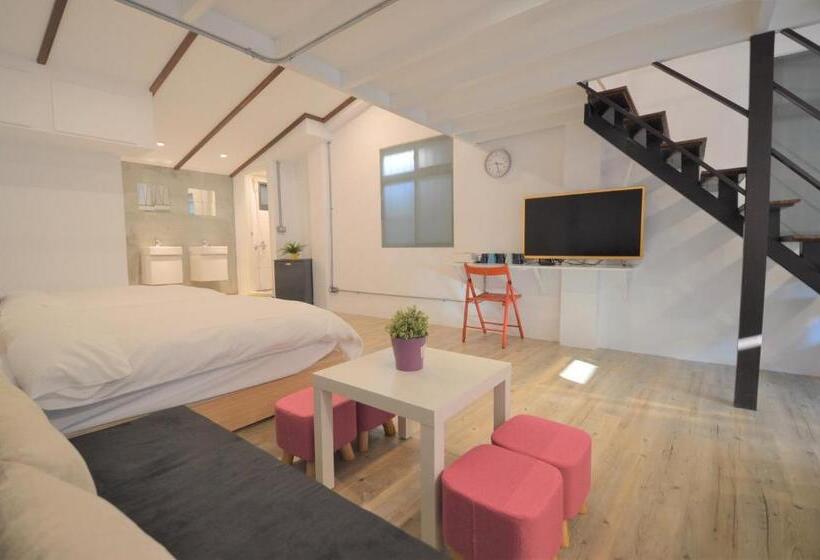 پانسیون 逢甲六六