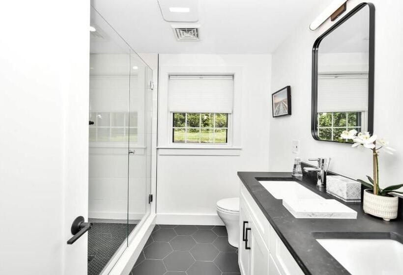 بنسيون Hill House Mashpee