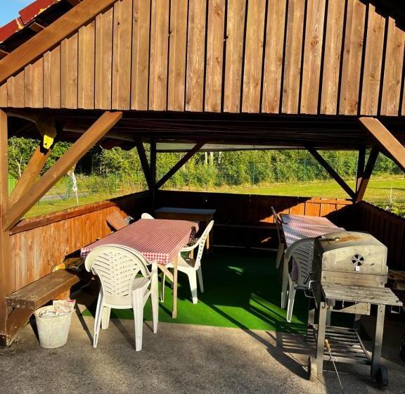 פנסיון Penzion Za Potokem