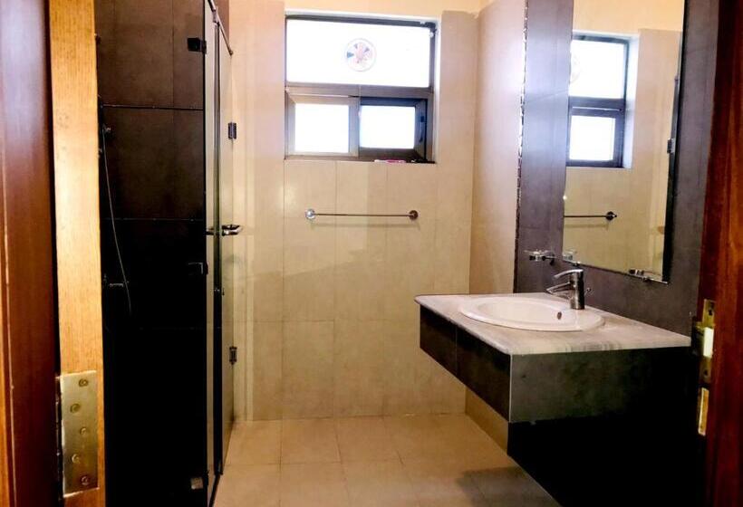 پانسیون Royal Palace Boutique