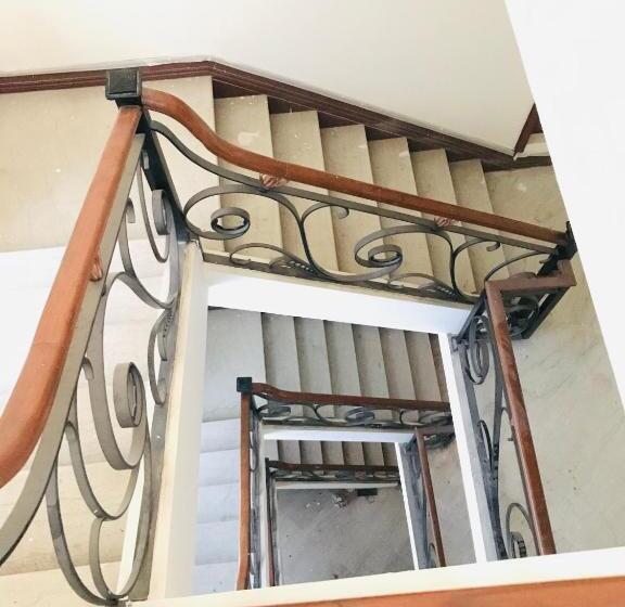 پانسیون Royal Palace Boutique