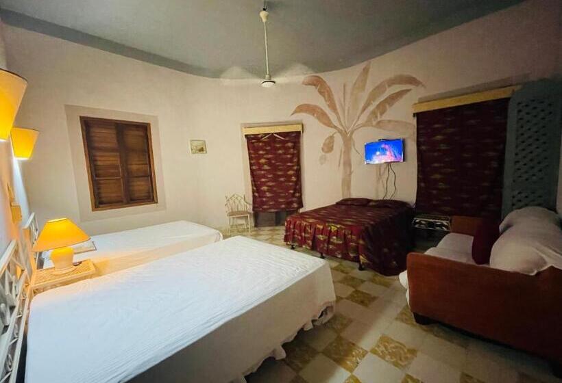 پانسیون Tela’s Inn