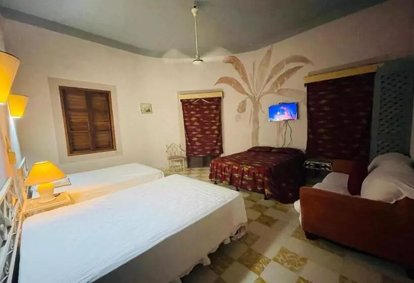 پانسیون Tela’s Inn