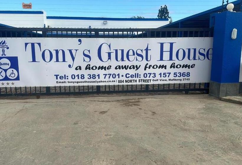 Pensionat Tony S Guest House 2