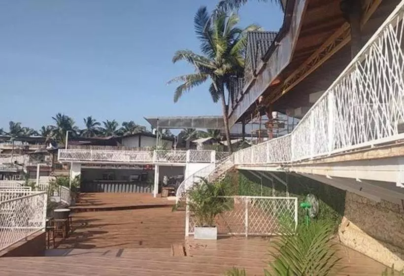 リゾートホテル Fabhotel Levels By The Sea