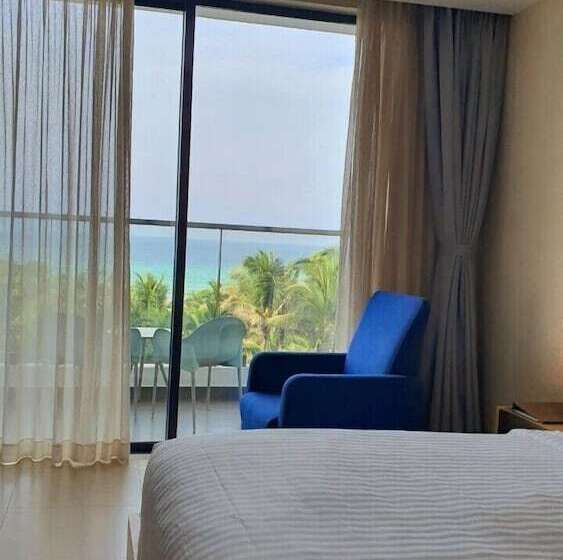 Sea View Cam Ranh Beach Resort Nha Trang Near The Airport