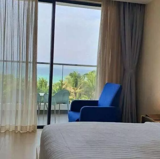 Sea View Cam Ranh Beach Resort Nha Trang Near The Airport