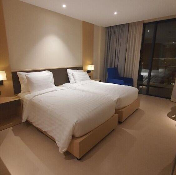 Sea View Cam Ranh Beach Resort Nha Trang Near The Airport