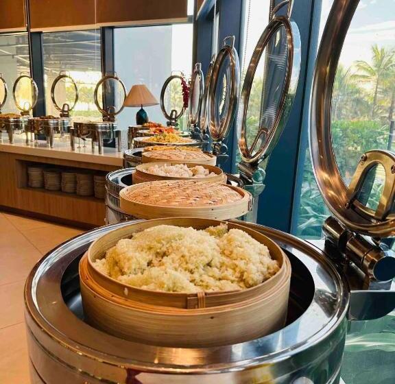 Sea View Cam Ranh Beach Resort Nha Trang Near The Airport