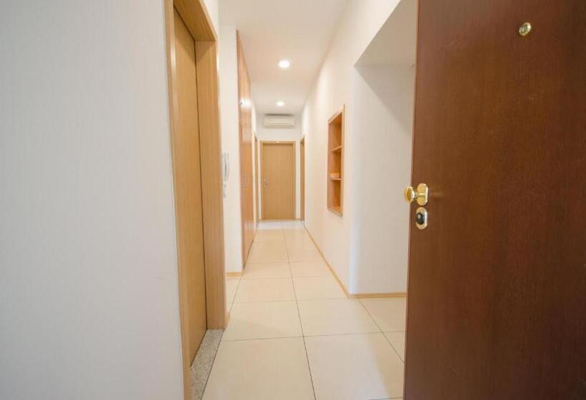 هاستل Glinška Rooms