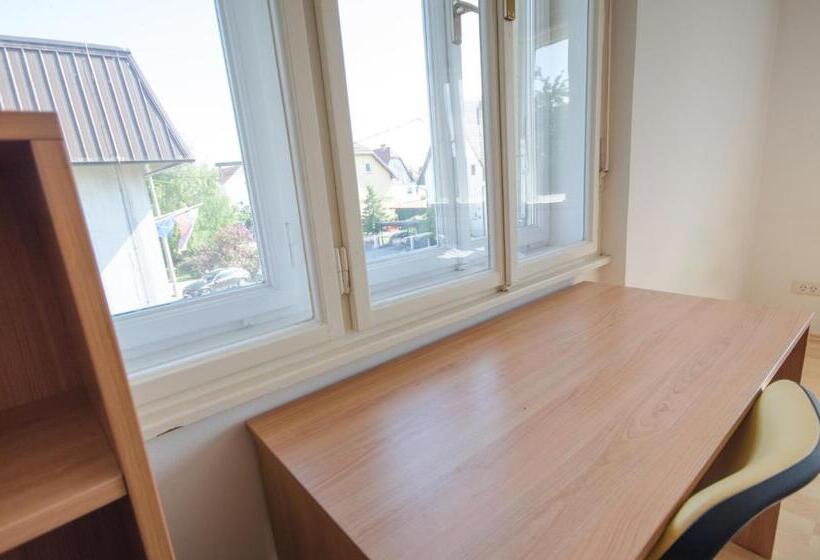 هاستل Glinška Rooms