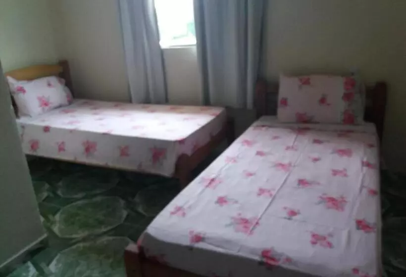 Retkeilymaja Pousada Rodrigues