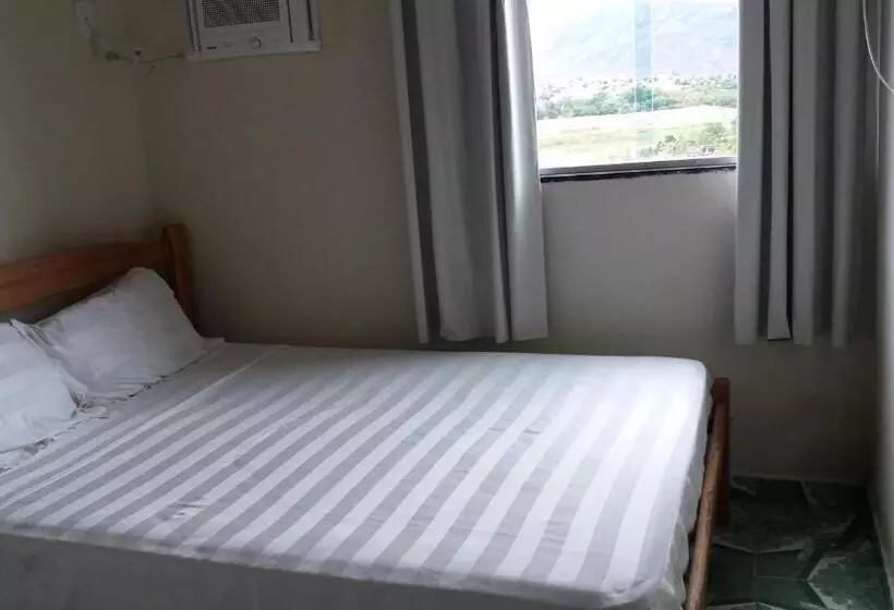 Retkeilymaja Pousada Rodrigues