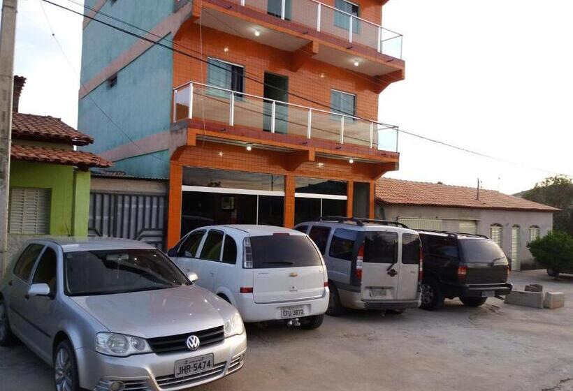 הוסטל Pousada Rodrigues