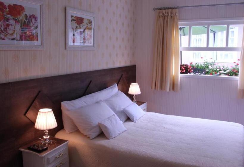 Herberge Pousada Suisse