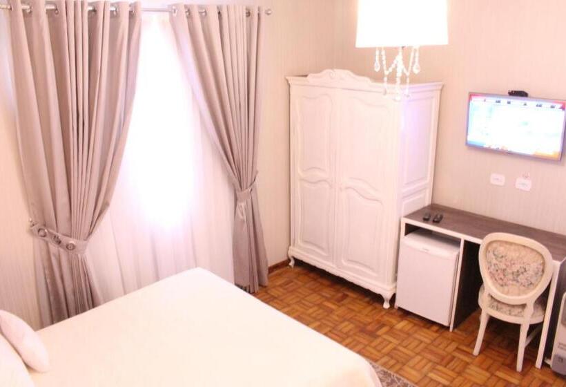 Herberge Pousada Suisse