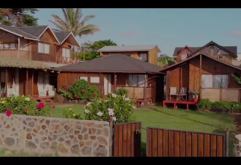 ベッドアンドブレックファースト Ngahu Bungalows Alojamiento Frente Al Mar En El Centro De Rapa Nui