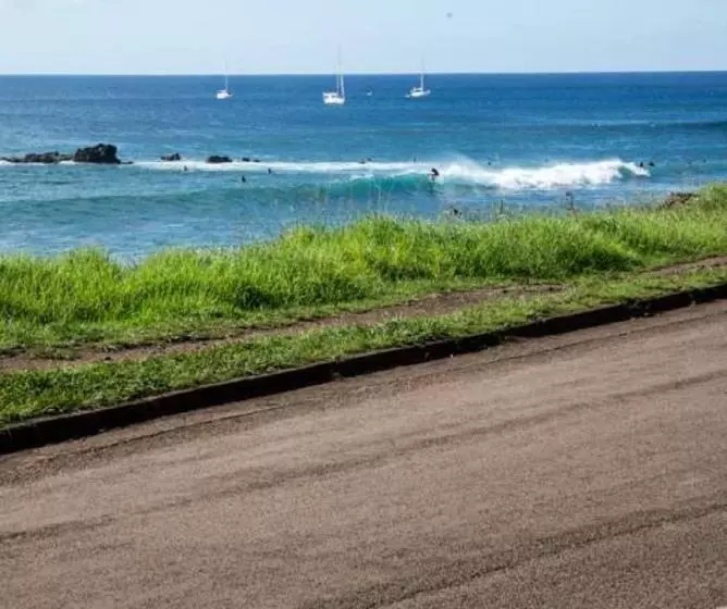 ベッドアンドブレックファースト Ngahu Bungalows Alojamiento Frente Al Mar En El Centro De Rapa Nui