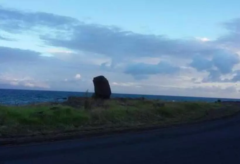 ベッドアンドブレックファースト Ngahu Bungalows Alojamiento Frente Al Mar En El Centro De Rapa Nui
