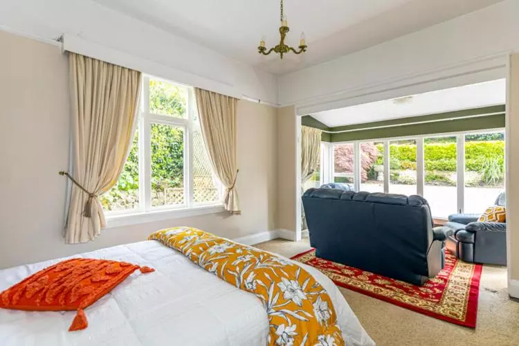 تختخواب و صبحانه The Magnolia Villa Cbd