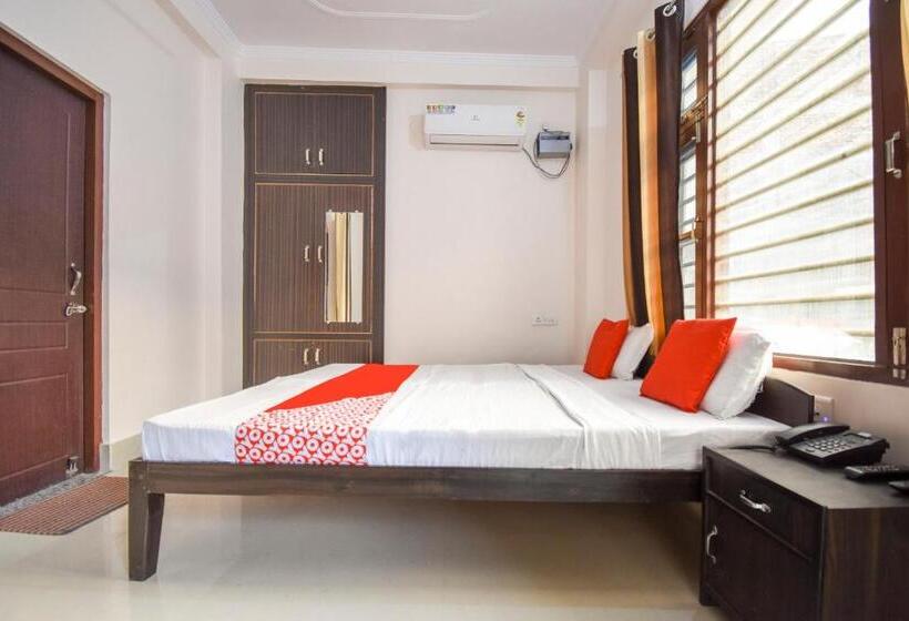 Collection O Hotel Sushila Residency