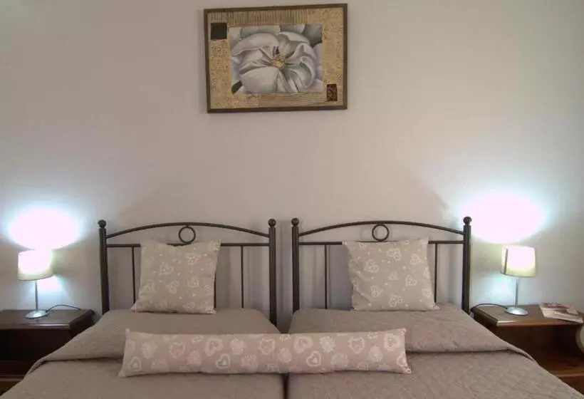 ホテル Agriturismo Marongiu