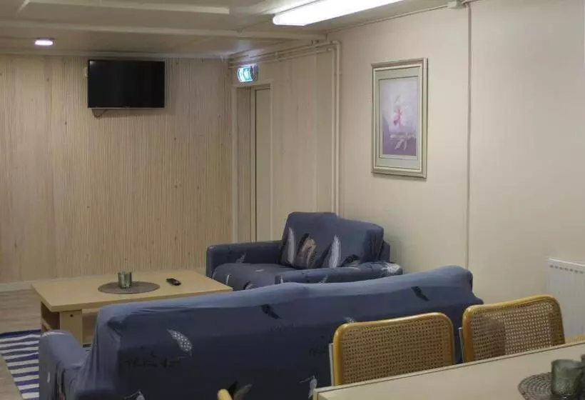 Jääskän Loma, Kojolapark Luiska Hostelli