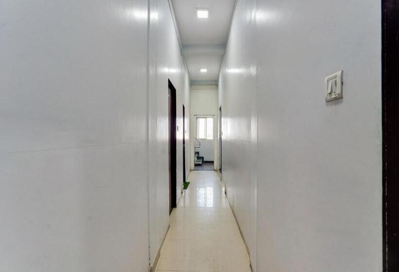 Oyo Hotel Shree Siddh