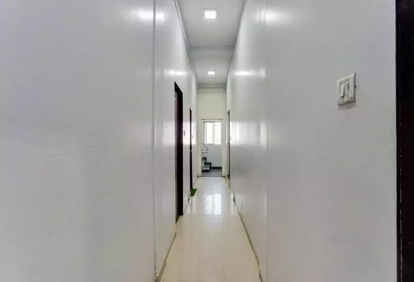 Oyo Hotel Shree Siddh