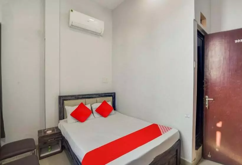 Oyo Hotel Shree Siddh