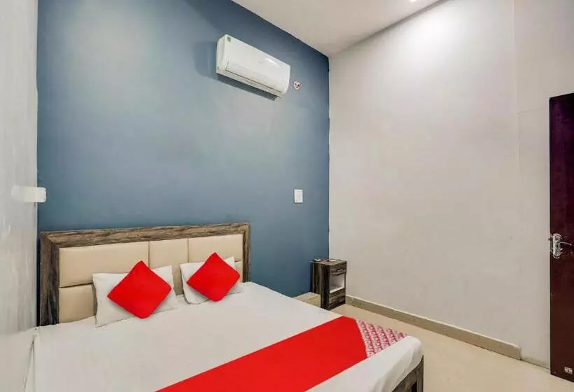 Oyo Hotel Shree Siddh