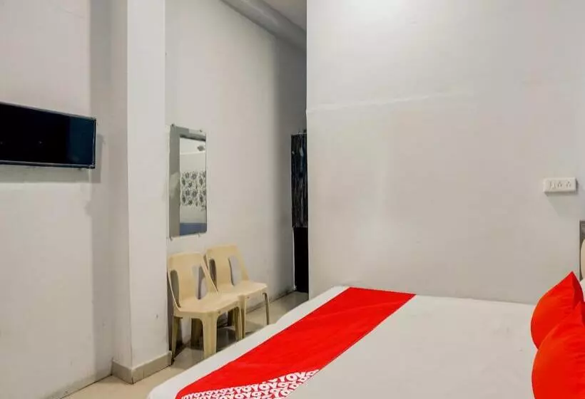 Oyo Hotel Shree Siddh