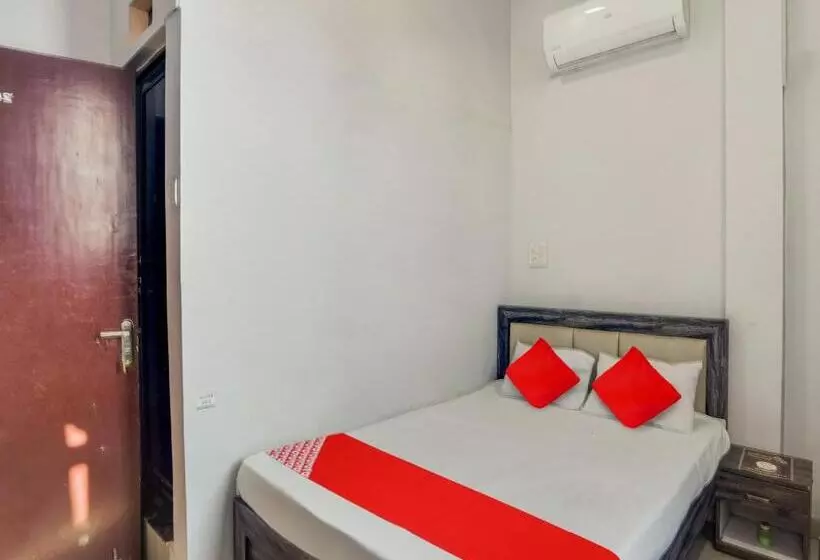 Oyo Hotel Shree Siddh