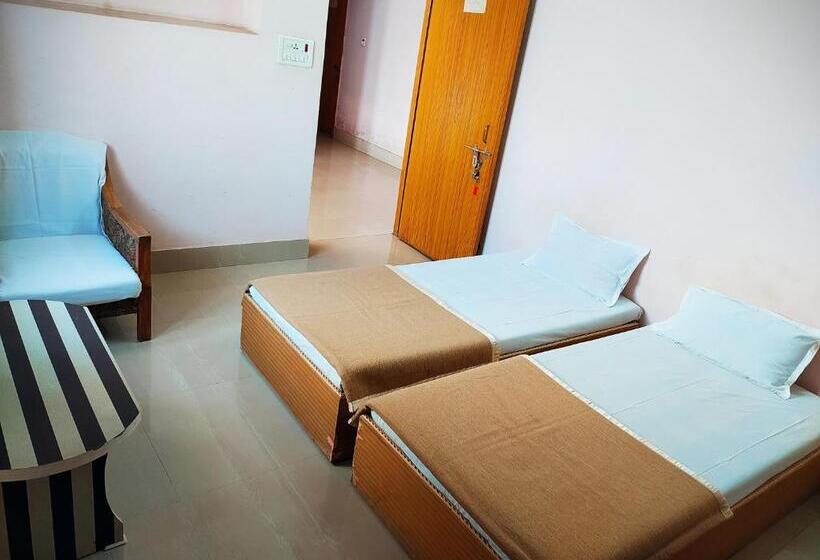 پانسیون Aryan Guest House